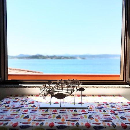 Appartamentino Panoramico...Con Finestra Sul Mare! La Maddalena  Buitenkant foto