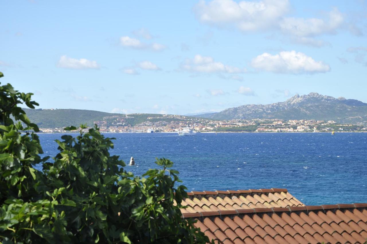 Appartamentino Panoramico...Con Finestra Sul Mare! La Maddalena  Buitenkant foto