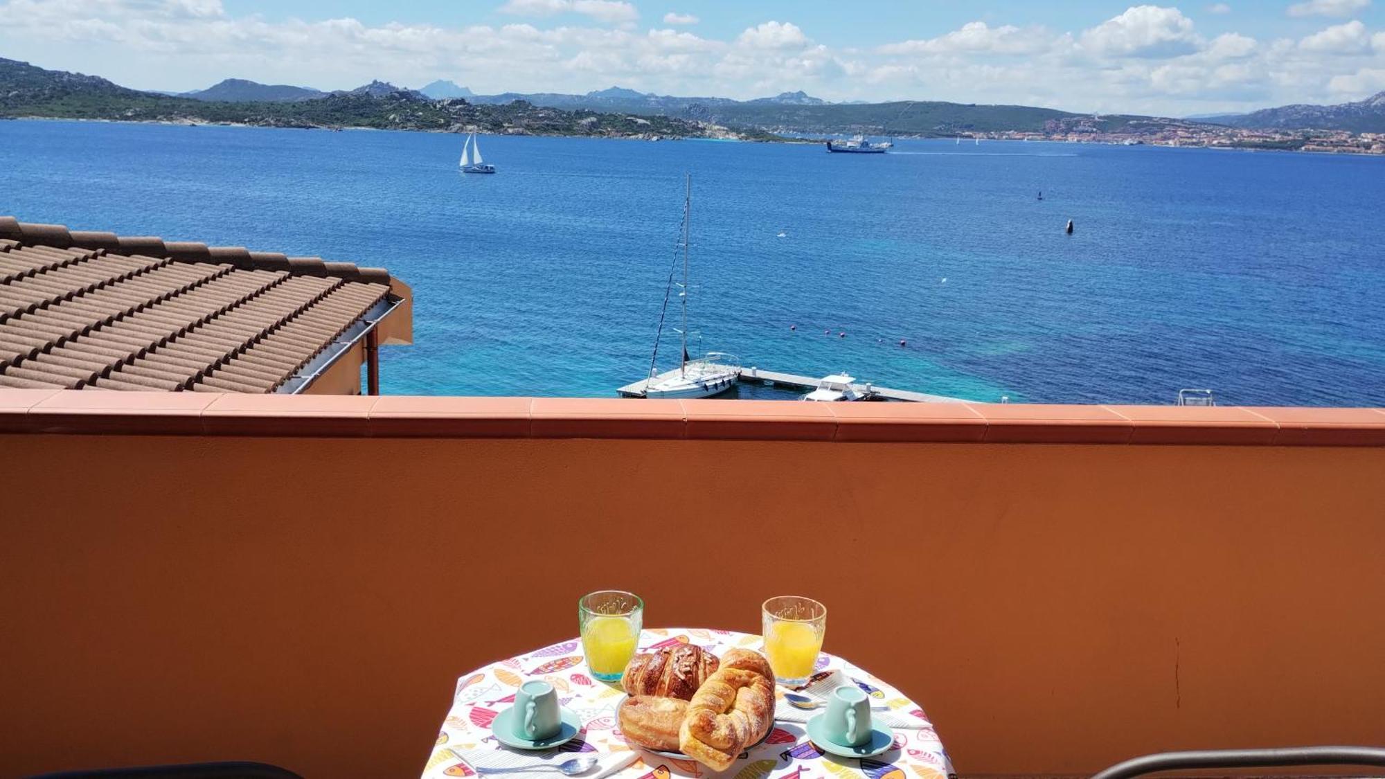 Appartamentino Panoramico...Con Finestra Sul Mare! La Maddalena  Buitenkant foto